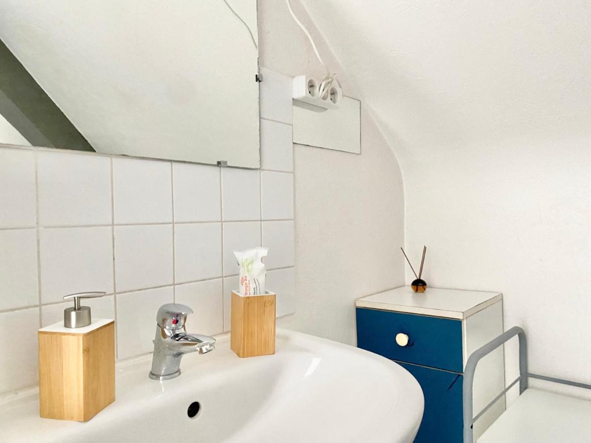 Le Nid Du Palais - Wifi - Calme - Confort - Palais De Justice Apartment แก็งแปร์ ภายนอก รูปภาพ